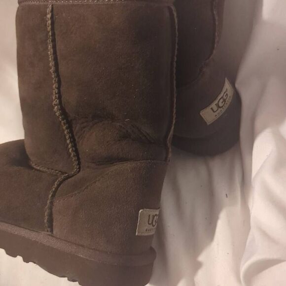 UGG  Brown suede shearing Boots sz 6 - Picture 3 of 7